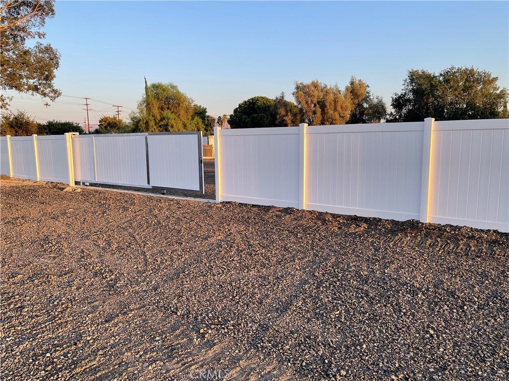 Photo of Listing #IV25220974