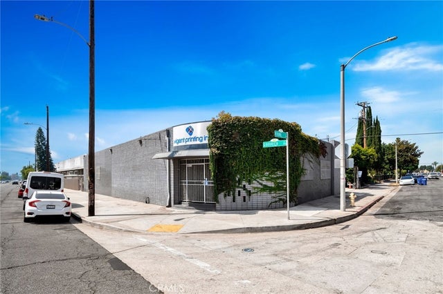 1001 Goodrich Boulevard, Commerce