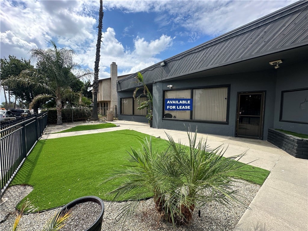 Photo of Listing #IV25223061