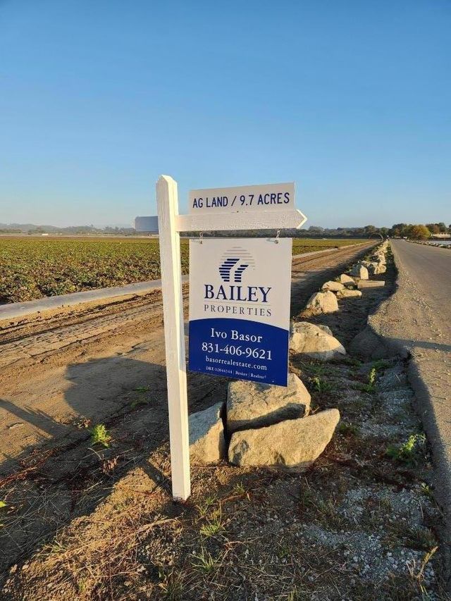 Clearwater Lane, Watsonville