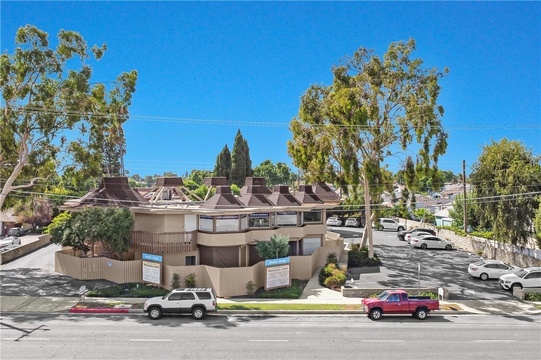 Photo of Listing #TR25229115