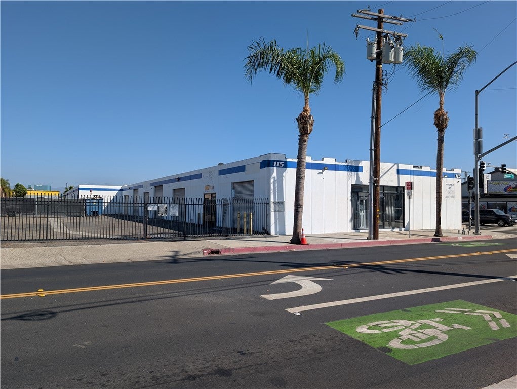 115 & 117 N. Standard Ave, Santa Ana