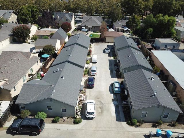 16 Hodel Court, Hollister