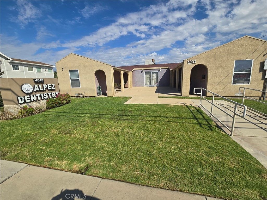 4648 Riverside, Chino