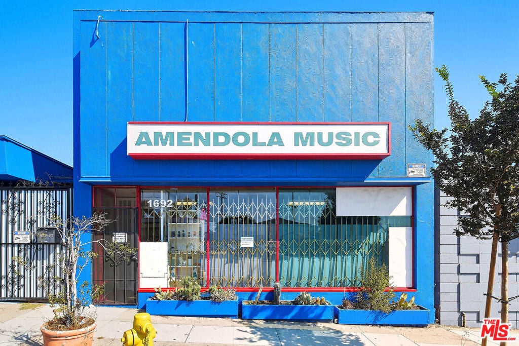 Photo of Listing #25602375