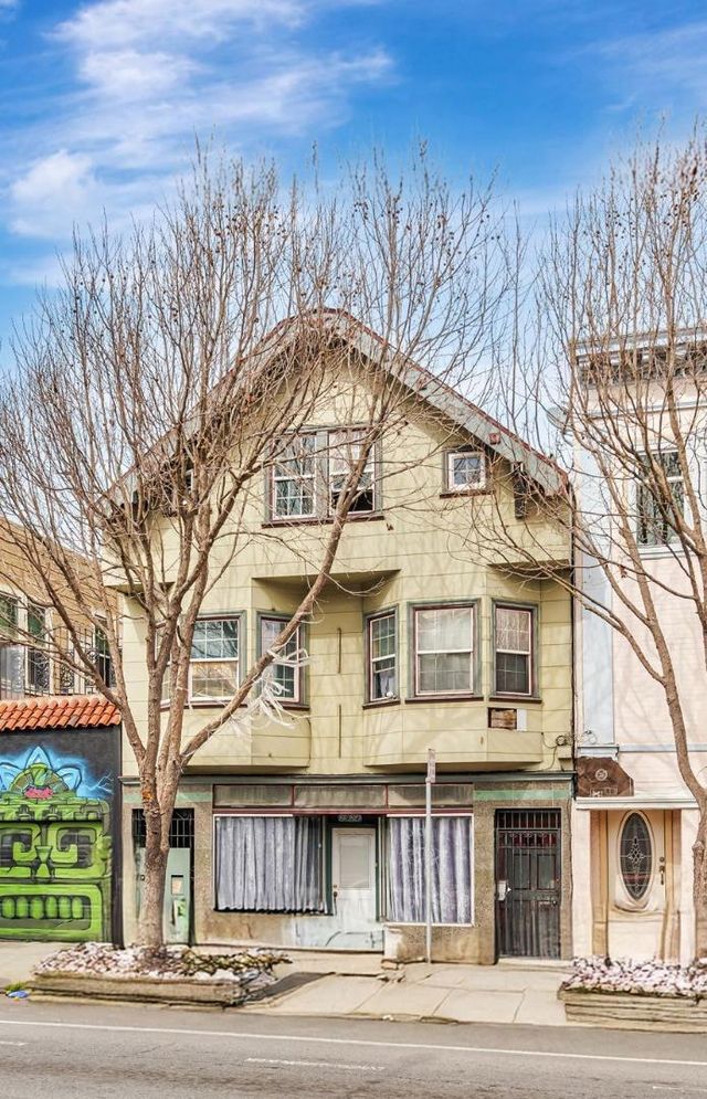 29242926 Cesar Chavez Street, San Francisco