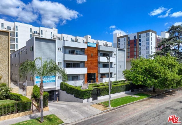 5535 Carlton Way, Los Angeles