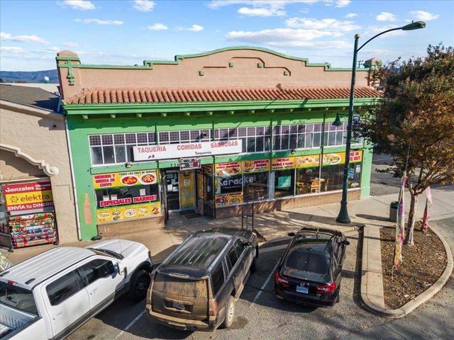 326 Alta Street, Gonzales