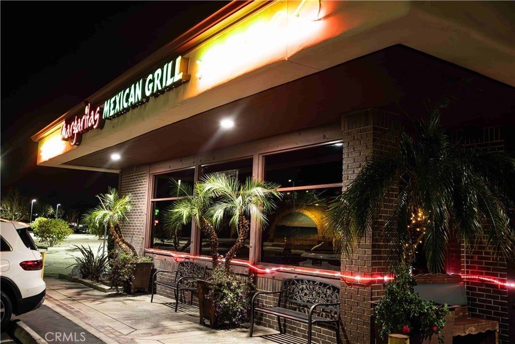 23320 Valencia Boulevard, Valencia