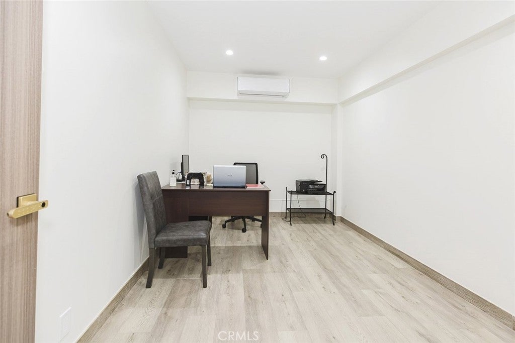 Photo of Listing #BB25238382