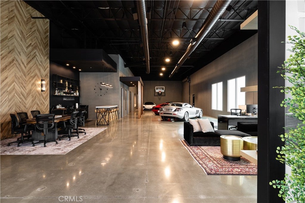 Photo of Listing #NP25240324