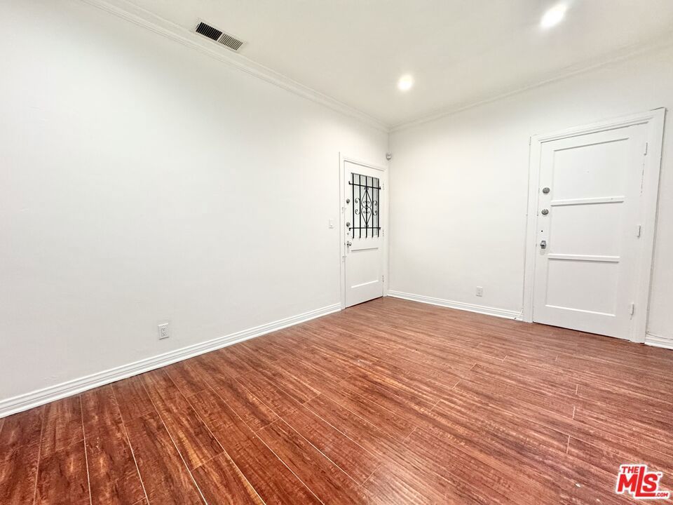 Photo of Listing #25609207