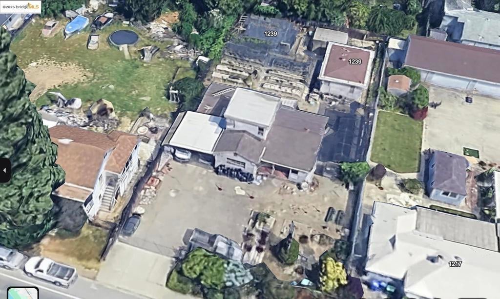 1239 Grove Way, Hayward