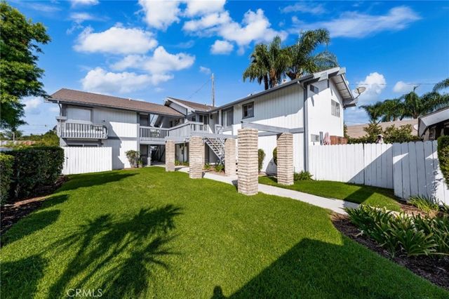 111 N Stanford Avenue, Fullerton