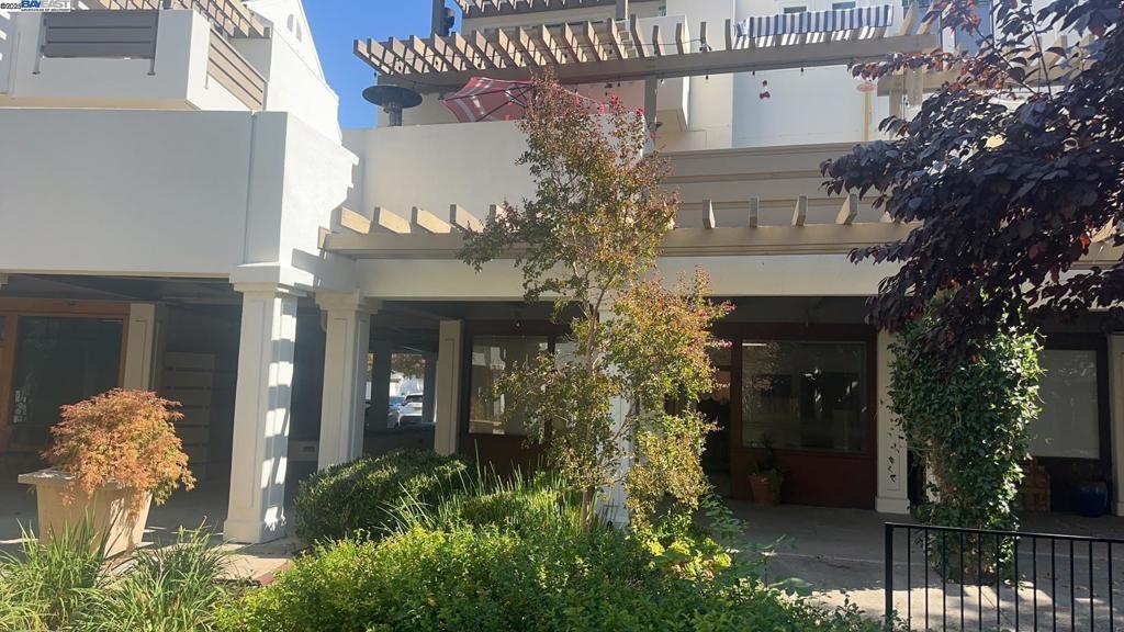 Photo of Listing #41115817