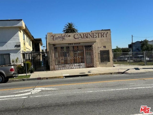 5974 West Boulevard, Los Angeles