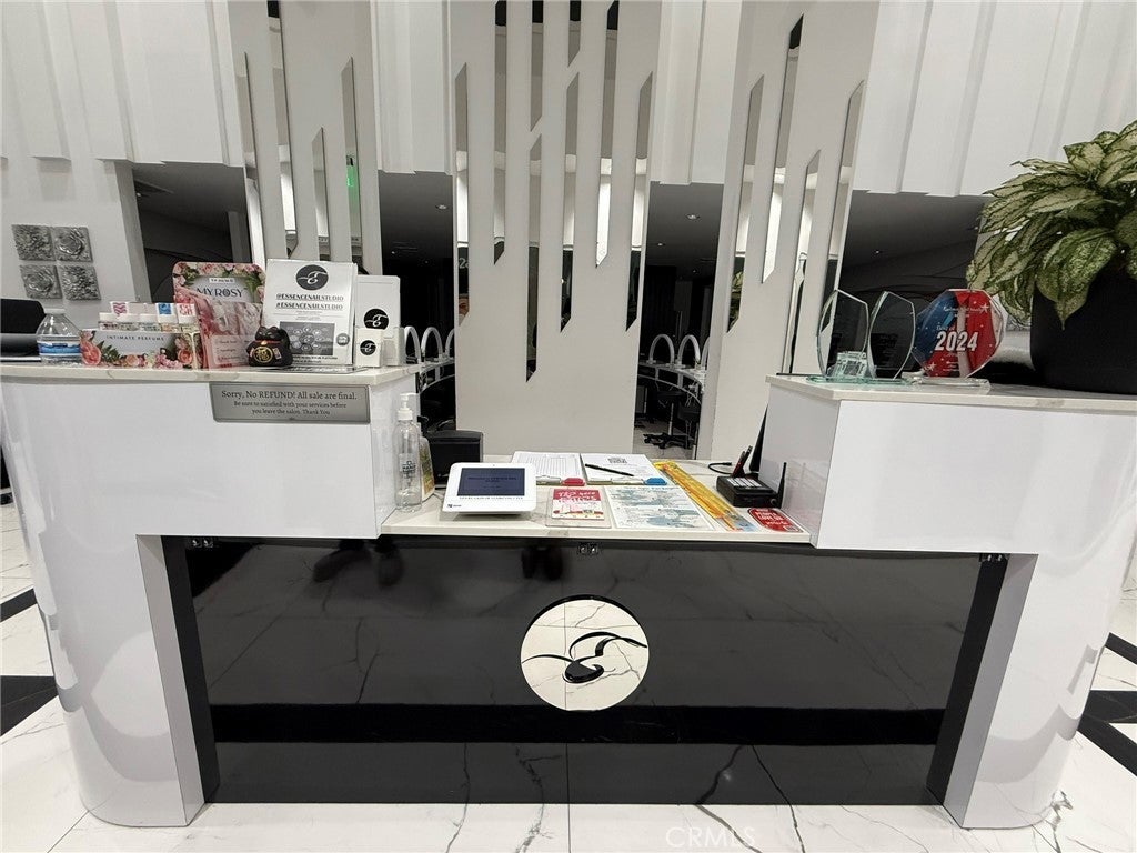 Photo of Listing #PW25252055