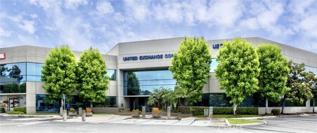 5836 Corporate, Cypress