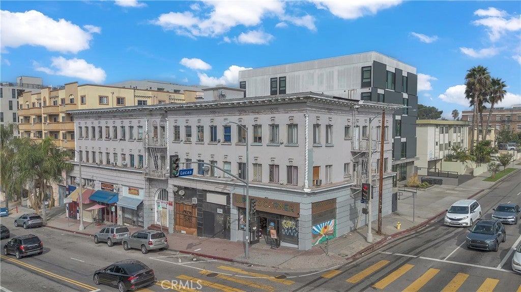 Photo of Listing #DW25254858