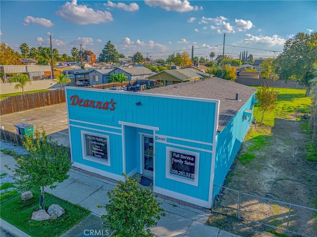 9387 Broadway Street E, Planada
