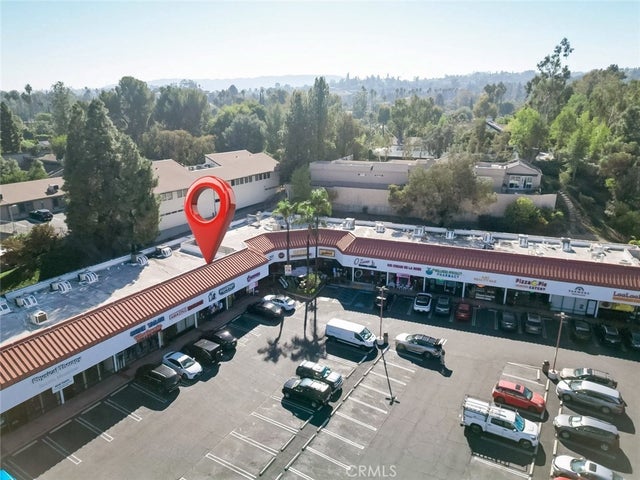 19936 Ventura Boulevard, Woodland Hills