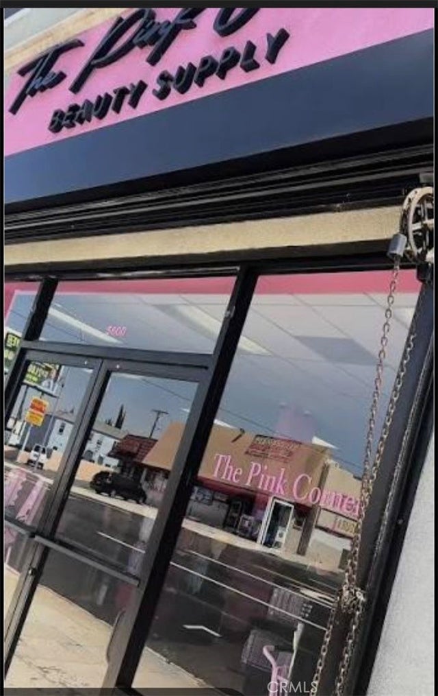 5600 Atlantic Blvd, Maywood