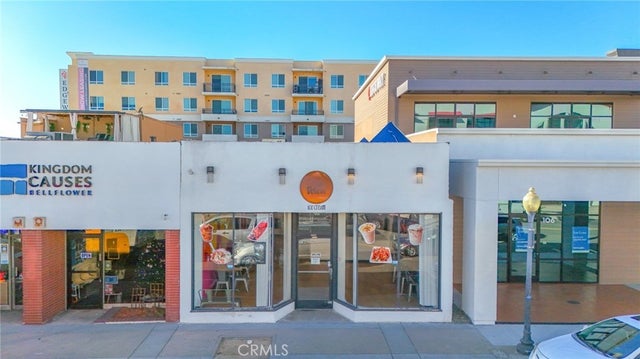 16427 Bellflower, Bellflower