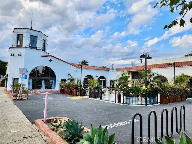 585 E Thompson Boulevard, Ventura