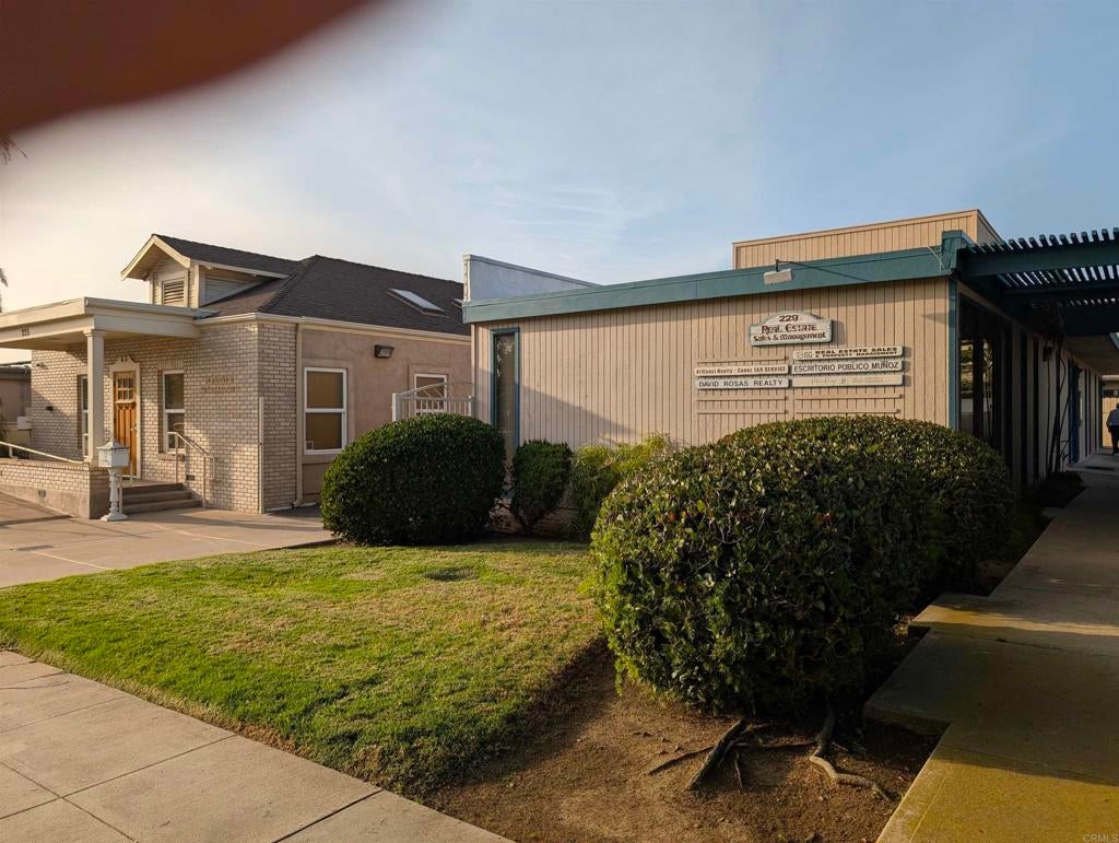 Photo of Listing #PTP2508523