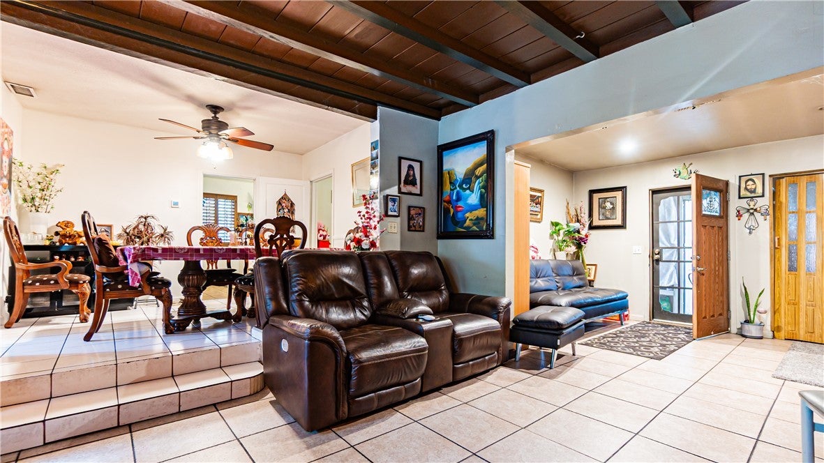 Photo of Listing #TR25261101