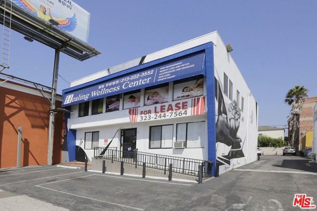 132 N Western Avenue, Los Angeles