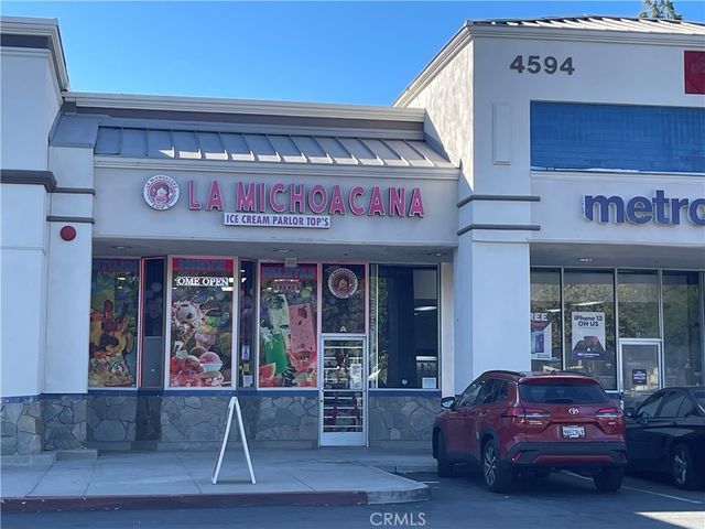 4594 University Parkway, San Bernardino