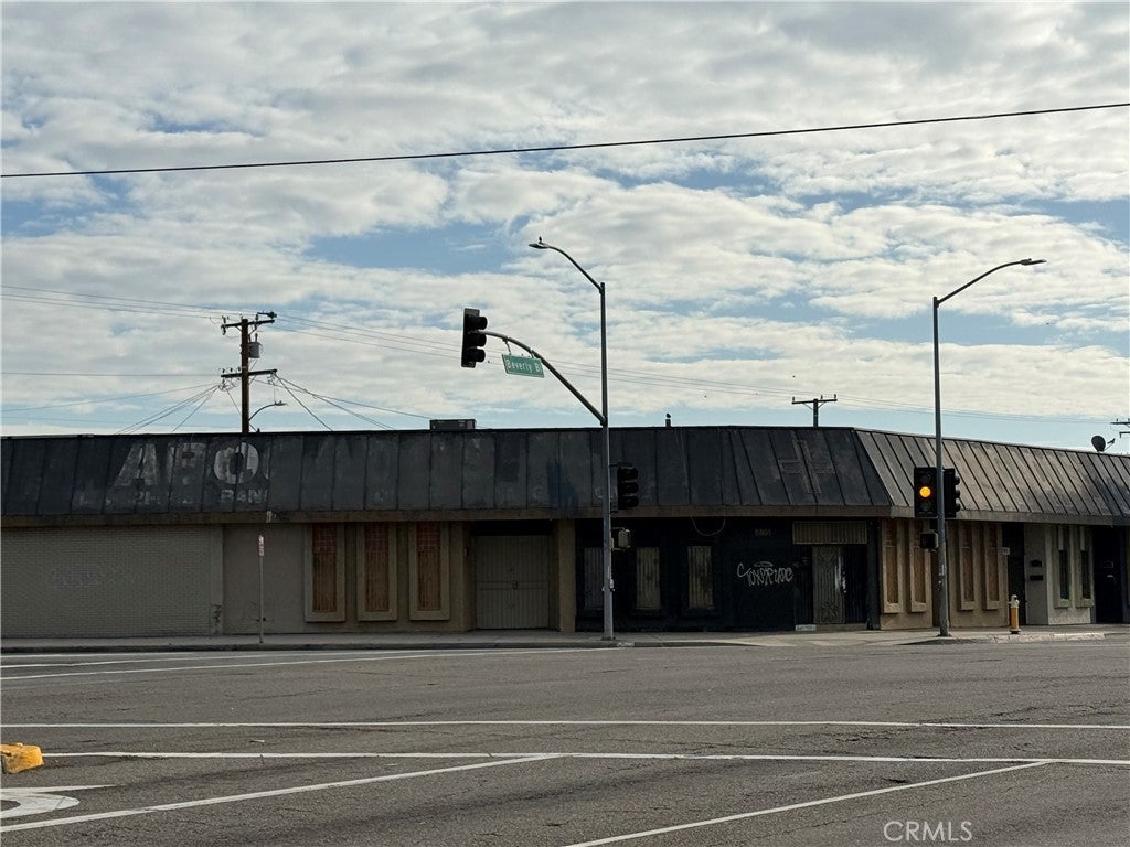 Photo of Listing #MB25263506