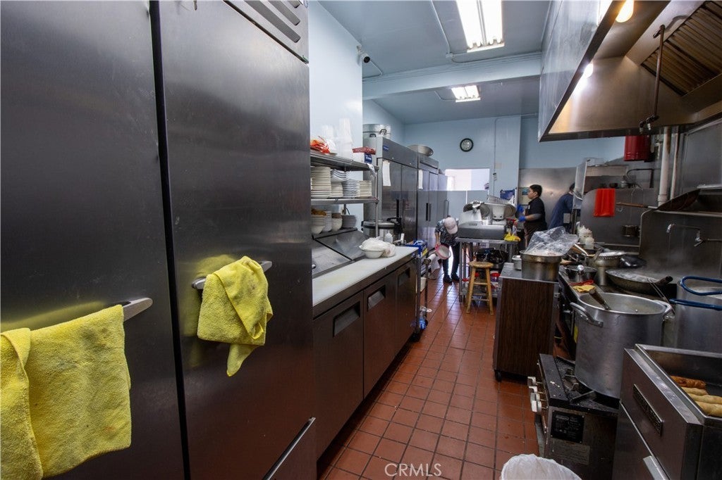 682 El Camino Real, Tustin