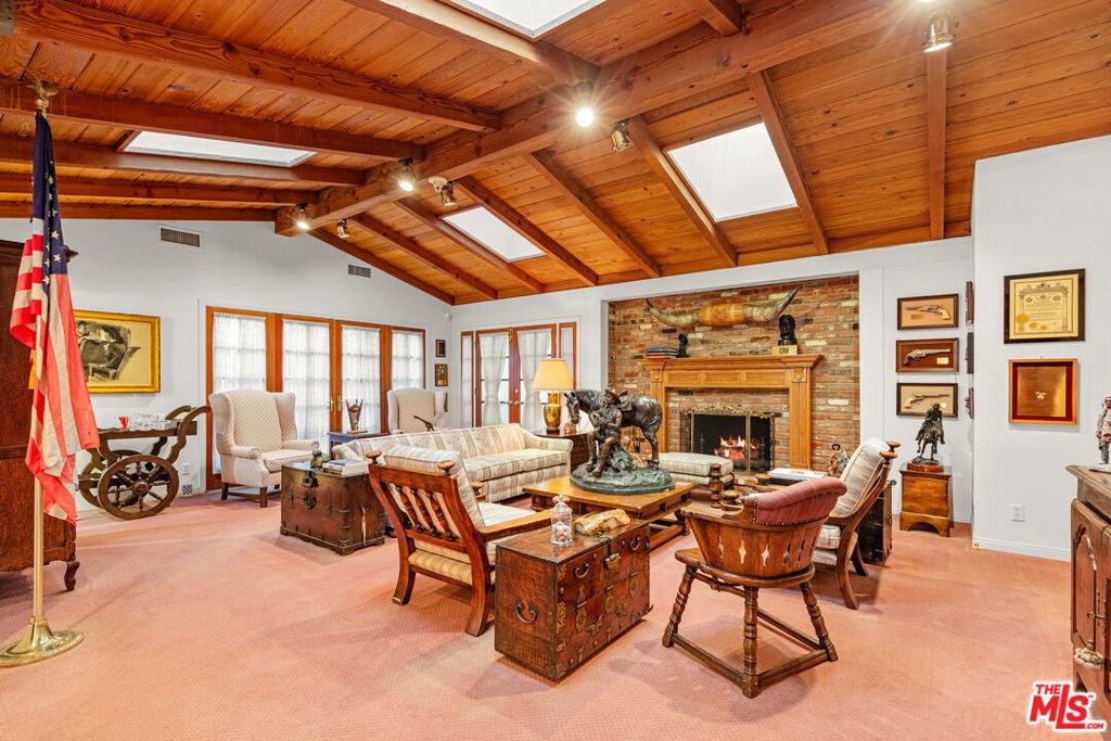 Photo of Listing #25626929