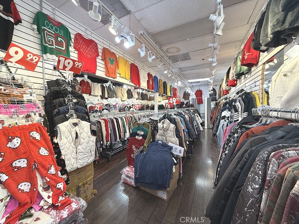 Photo of Listing #SB25274350