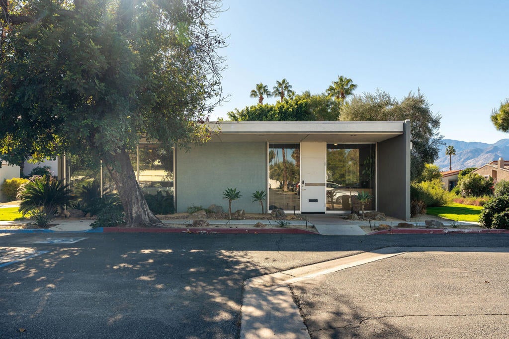 Photo of Listing #219140000DA