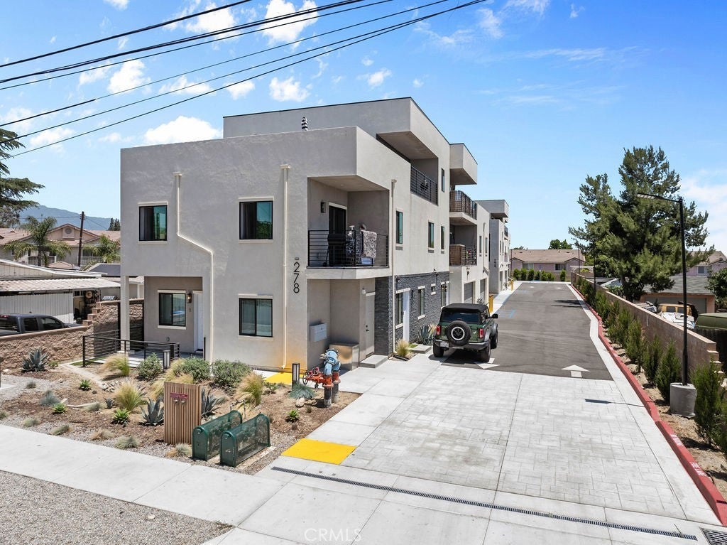 Photo of Listing #PW25277033