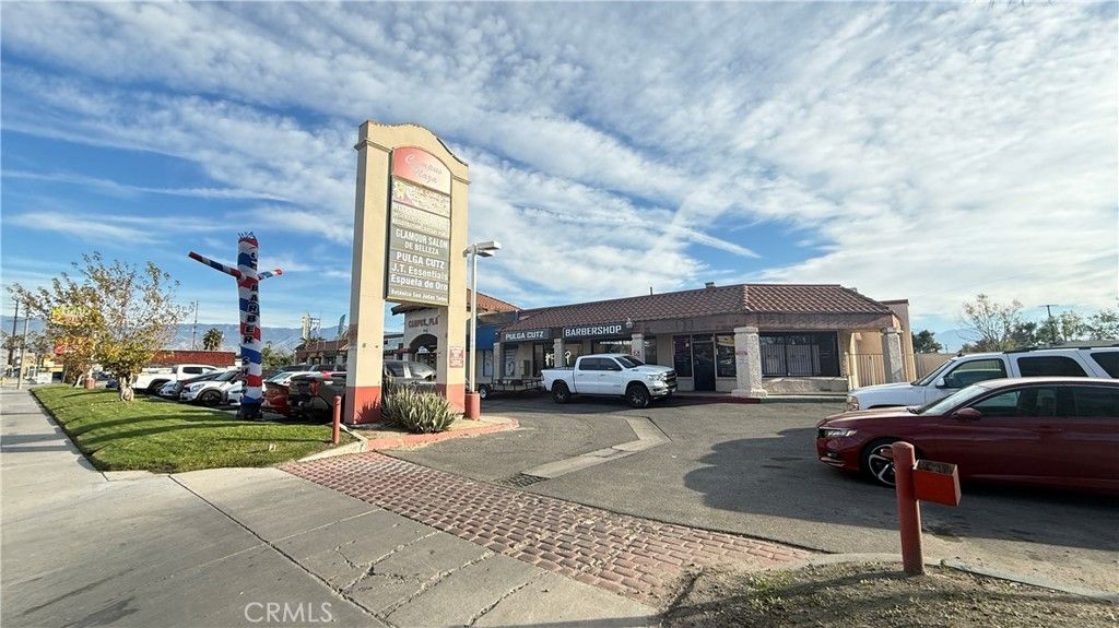 555 S Mount Vernon, San Bernardino