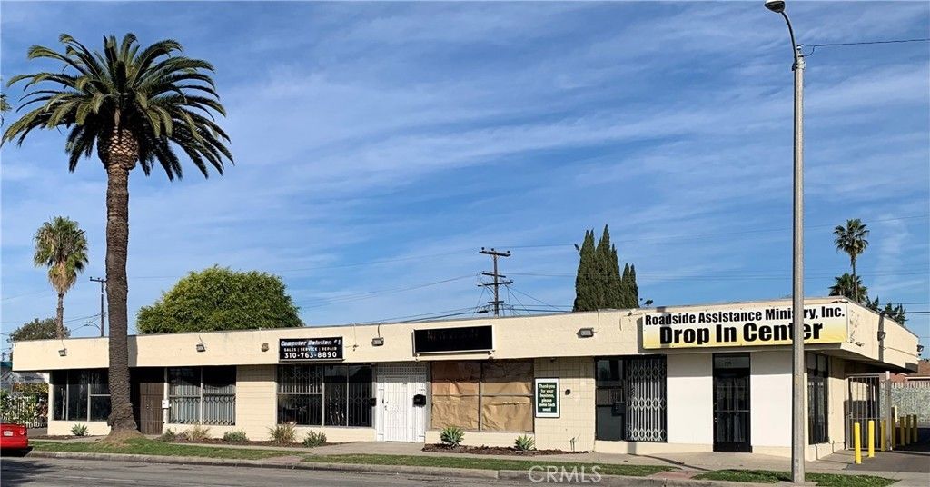 2105 W Compton, Compton