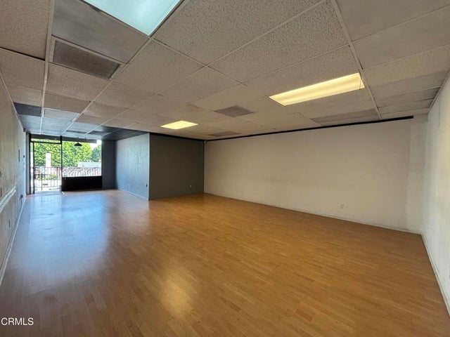 1727 N Vermont # 211, Los Angeles