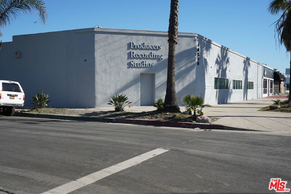 Photo of Listing #26641075