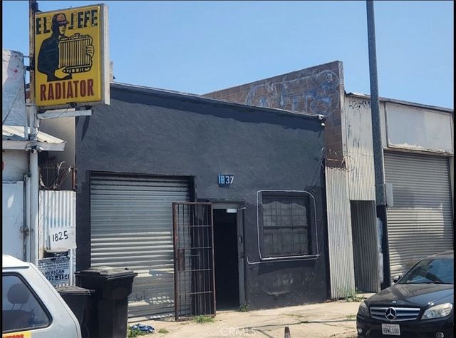 1837 E Slauson Avenue, Los Angeles