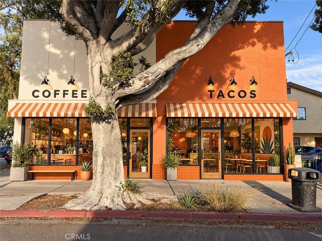 3248 Eastern Avenue, El Sereno