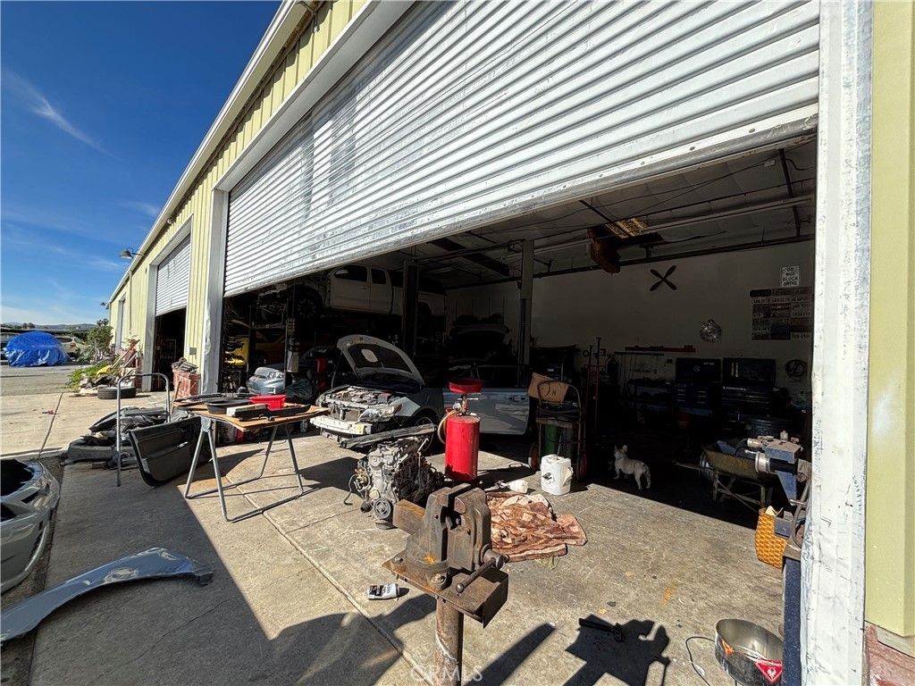 571 N Palm Avenue, Hemet