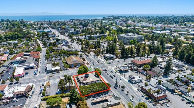 806 Ocean Street, Santa Cruz