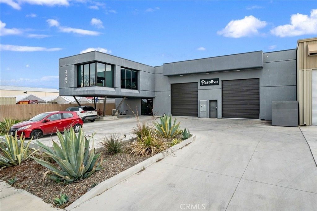 3563 Combine, Paso Robles