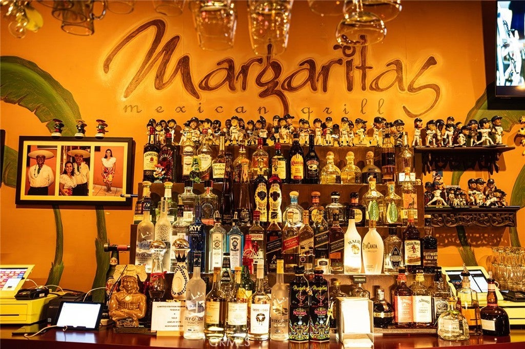 23320 Valencia Boulevard, Valencia