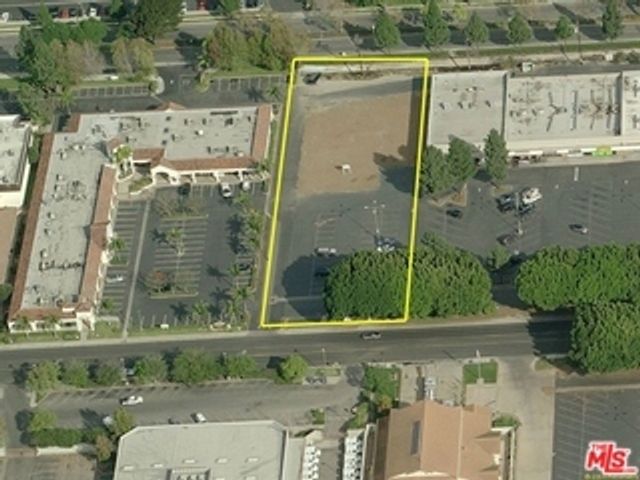2157 Pickwick Drive, Camarillo