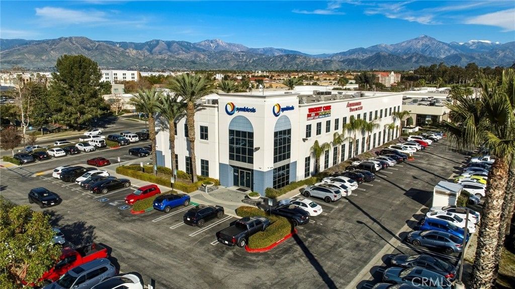 1801 Orange Tree Lane, Redlands